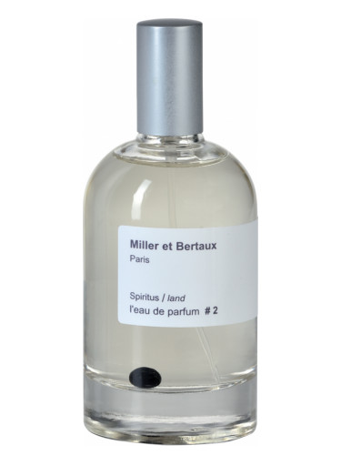 Bahan kimia spiritus akan merusak bagian penting dalam layar ponsel (Foto: fragrantica)
