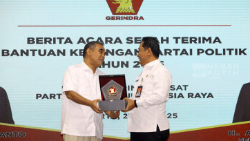 Serah Terima Dana Bantuan Kemendagri kepada Partai Gerindra Sebesar Rp20,071 miliar