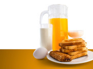 Susu atau Jus Jeruk, Mana yang Pas buat Sarapan?