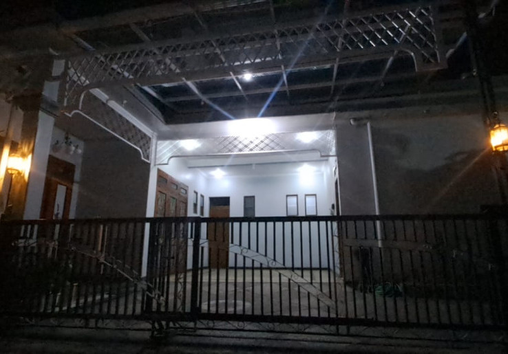 KPK Geledah Rumah Pejabat Sukoharjo Selama 3 Jam, Amankan Satu Koper