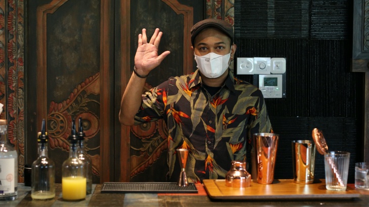 Sony Eko Prasetyo Sajikan Kopi Alkohol Pahit dan Manis, Seperti Kisah Cinta 