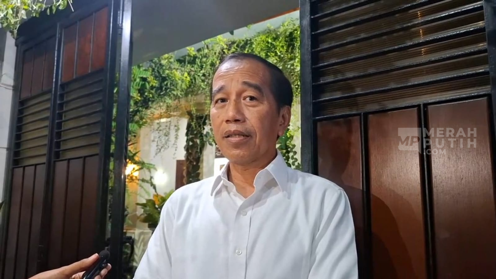 2 Jam Jokowi Bertemu Sri Sultan Bahas Geopolitik dan Ekonomi Global
