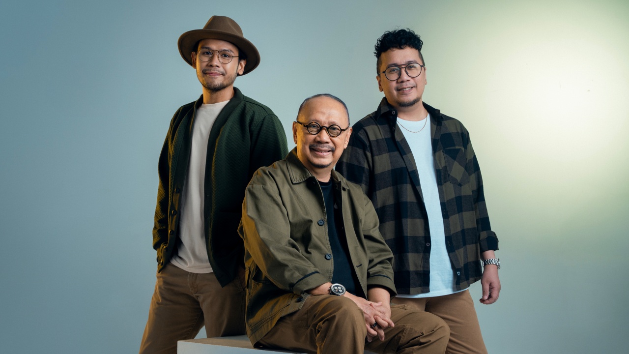 Kolaborasi Lintas Generasi, Ebiet G. Ade Gandeng Adera dan Segara di Single 'Elegi Esok Pagi'