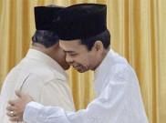 Bertemu Prabowo, UAS Curahkan Pesan Para Ulama yang Diterimanya