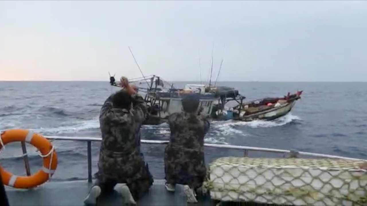 Pemerintah Tangkap Puluhan Kapal Ikan Ilegal