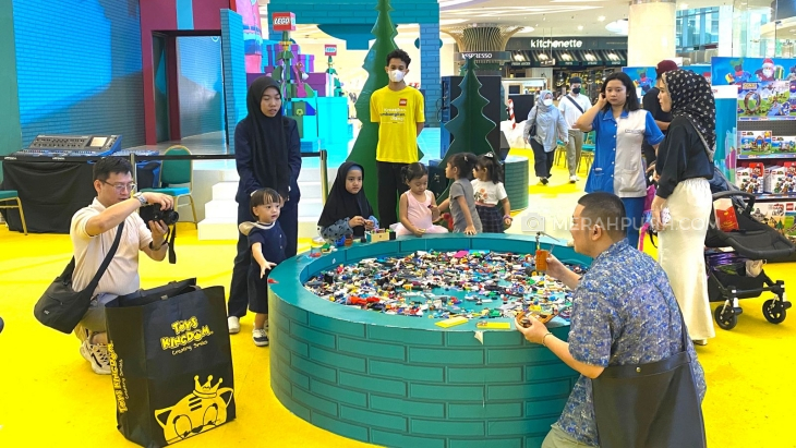 Sambut Musim Liburan, LEGO Hadirkan Pengalaman Menarik di Lippo Mall Kemang