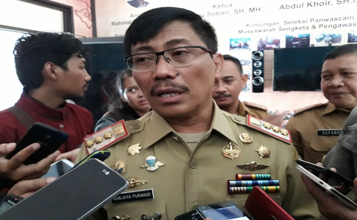 Bupati Cirebon Sunjaya Purwadisastra
