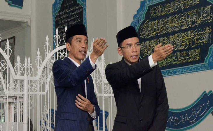 Presiden Jokowi bersama TGB di Mataram Lombok