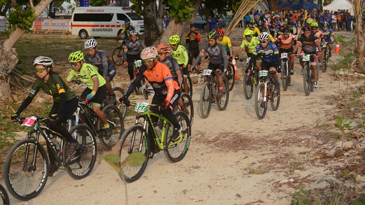 Atlet Nasional Zaenal Fanani Sabet Gelar Juara Mountain Bike Cross Country Marathon