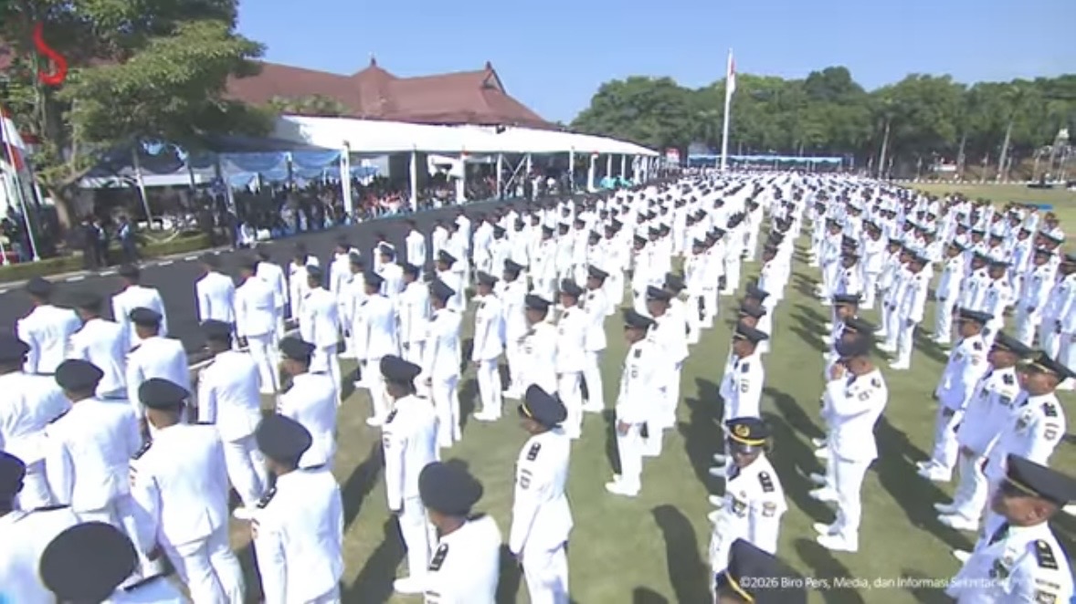 Lantik 1.204 ASN Muda Lulusan IPDN, Prabowo: Jangan Korupsi dan Bikin Kebijakan yang Berbelit