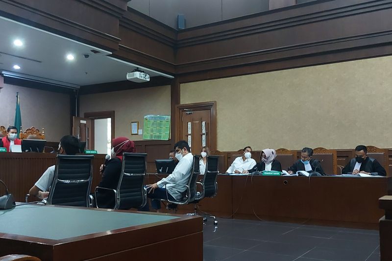 Sidang Nia Ramadhani Hadirkan Direktur Rehab,Terdakwa Mengaku Sehat