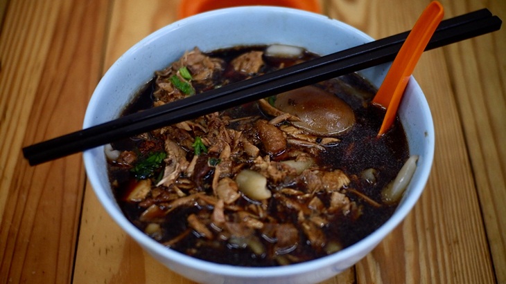 Kwe Kia Teng Si Kuah Cokelat Mirip Bakso - MerahPutih