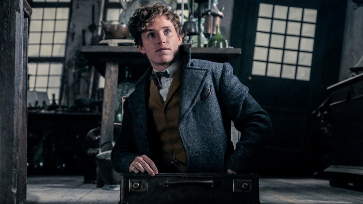 Eddie Redmayne Ceritakan Pengalaman Syuting ‘Fantastic Beasts 3’