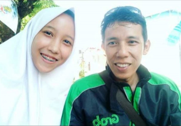 Setelah 10 Tahun, Anak Ini Bertemu Ayahnya Karena Ojek Online