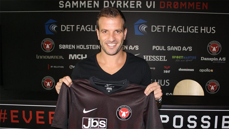 Media Asing Soroti Isu Transfer Van der Vaart ke Bali United 