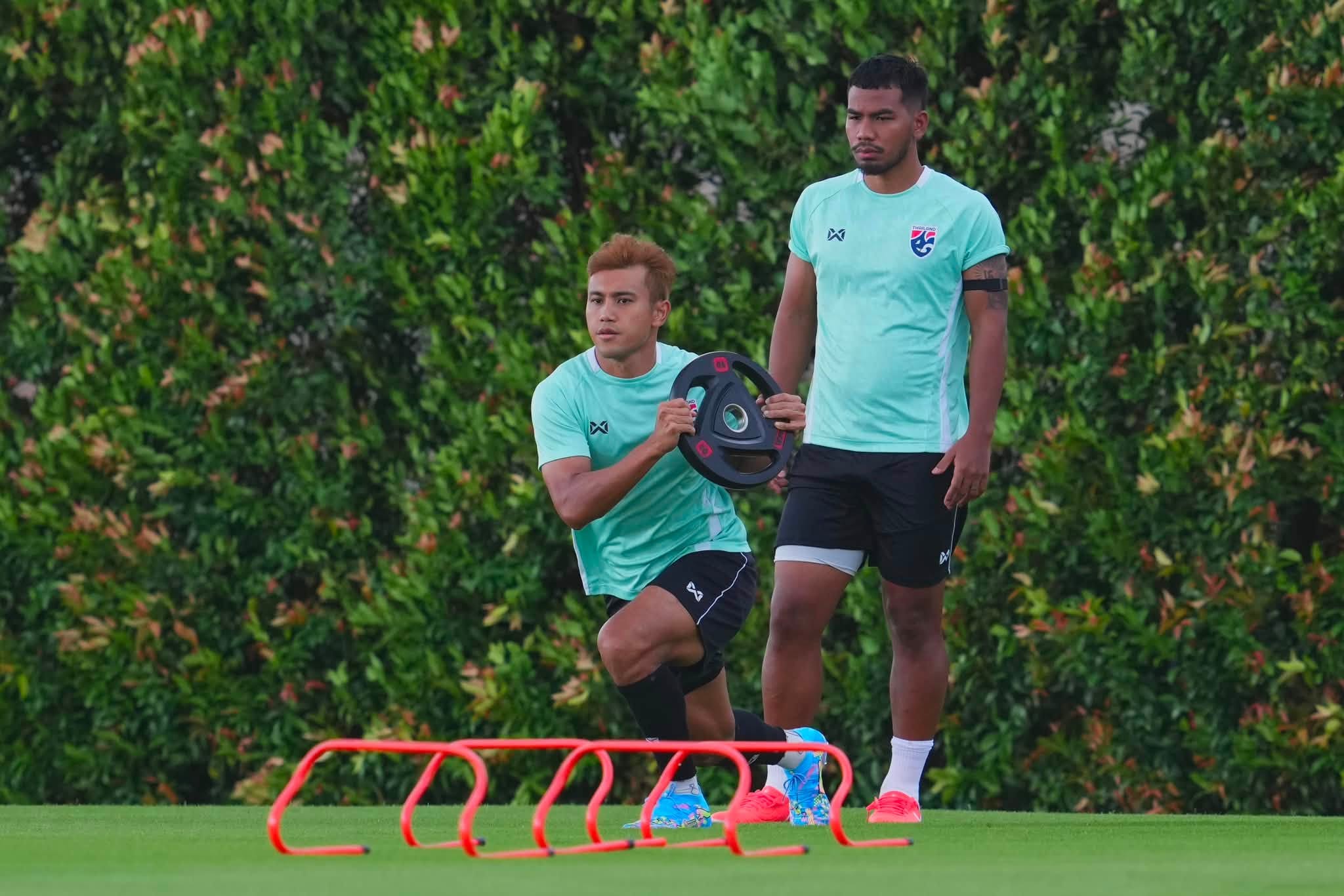 Bicara soal Timnas Singapura, Gelandang Thailand Singgung Laga Melawan Indonesia