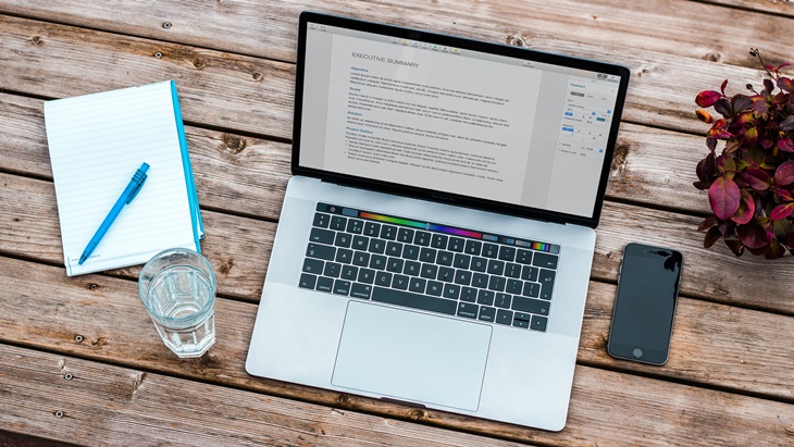 Membersihkan Laptop Butuh Ekstra Hati-hati