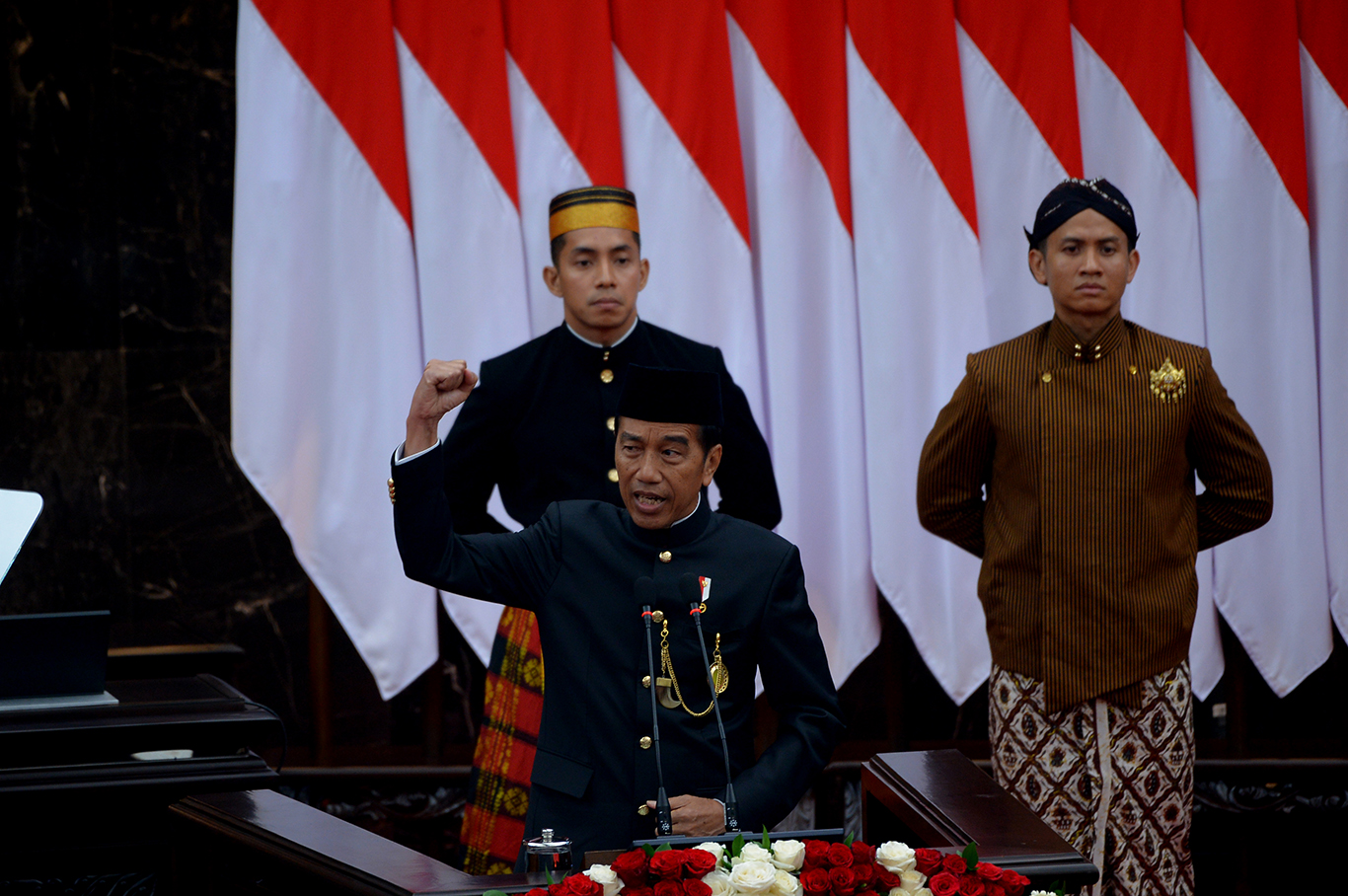 Jokowi Klaim Angka Kemiskinan Turun Drastis dan Pengangguran Mampu Ditekan