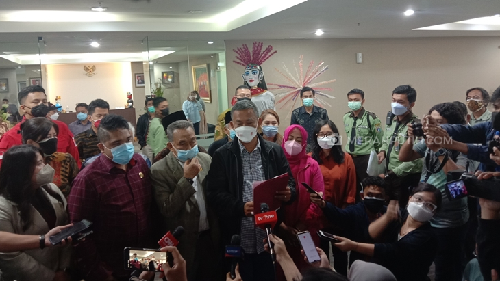 Sebanyak 33 Anggota DPRD DKI resmi mengajukan hak interpelasi penyelanggaraan Formula E. (Foto: MP/Asropih)