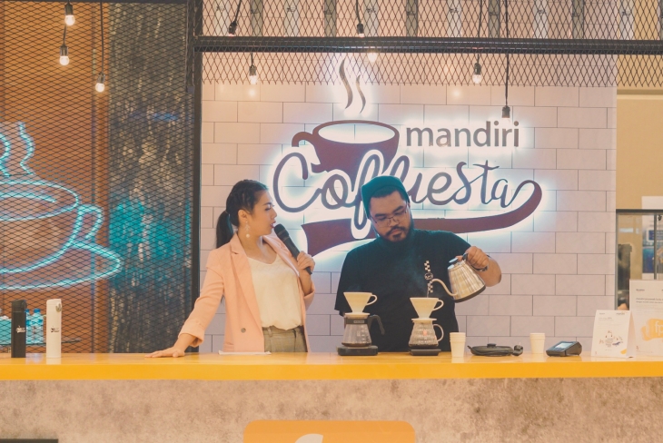 Jakarta Coffee Week 2019 Banyak penjual es kopi(Foto: MP/Aloysius Johan Chandra Putra)