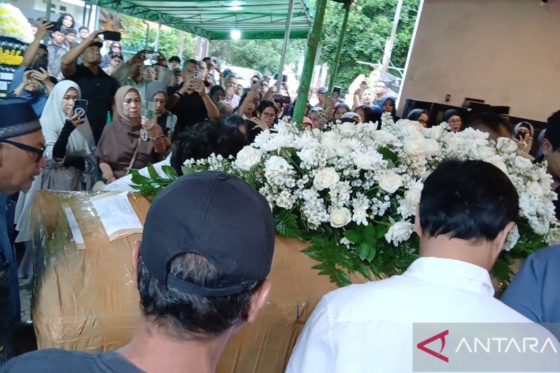 Pilot Smart Air Korban Penembakan KKB Tiba di Rumah Duka Tangsel, Media Dilarang Meliput