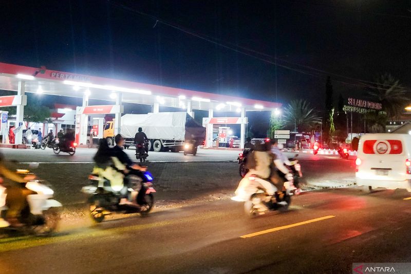Jam Operasional SPBU Ditambah, Pertamina Juga Akan Siagakan Truk Tangki Berisi BBM