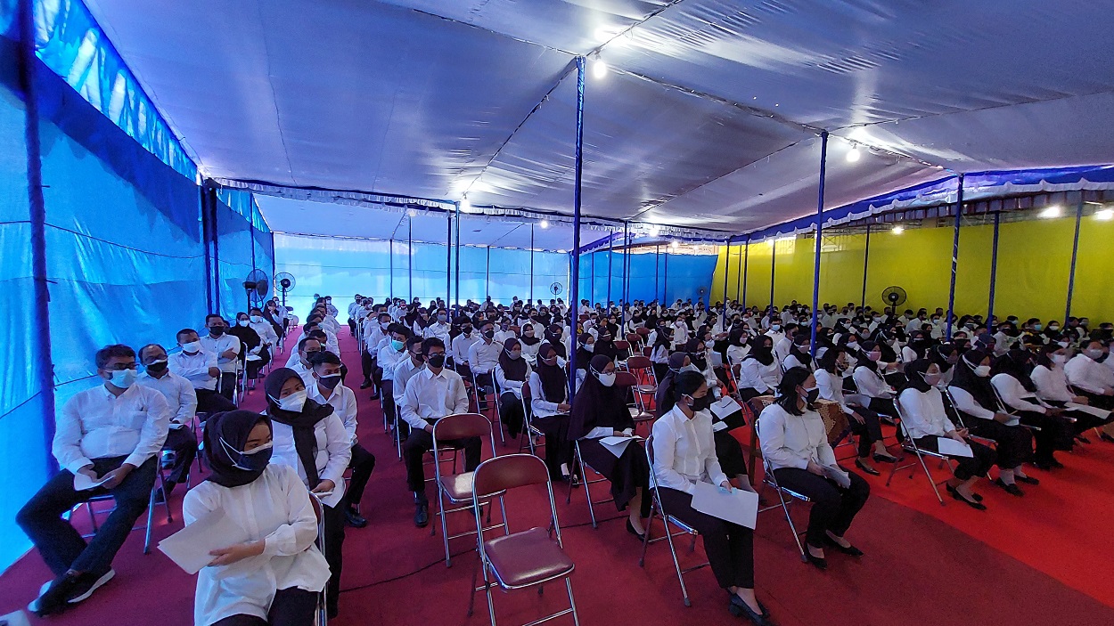 Ribuan CPNS dan PPPK mengikuti ujian SKD di Universitas Sebelas Maret (UNS) Surakarta, Rabu (15/9). (MP/Ismail)