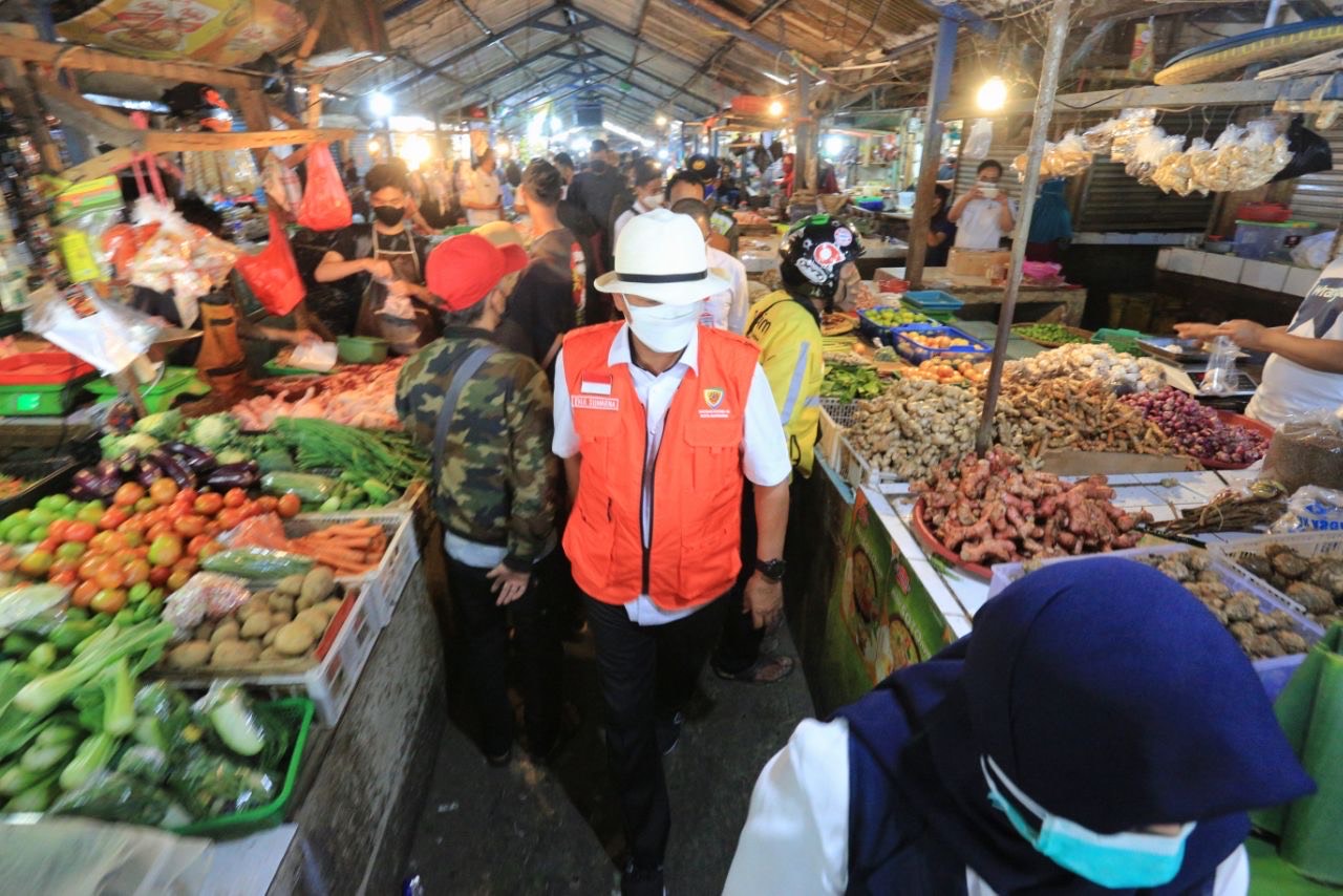 Pedagang Pasar Tradisional di Bandung Abai Prokes, Lapak Terancam Ditutup