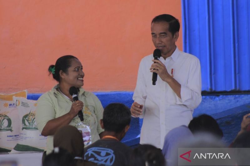 Publik Tetap Puas Terhadap Kinerja Jokowi di Tengah Terpaan Isu Negatif