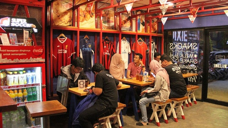 Buat Kamu Pencinta Sepak Bola, Wajib Kunjungi Cafe Ini