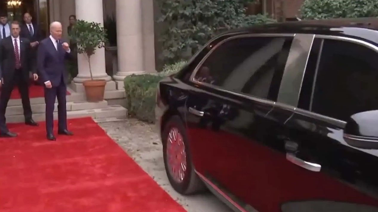 Joe Biden Puji Mobil Kepresidenan Tiongkok