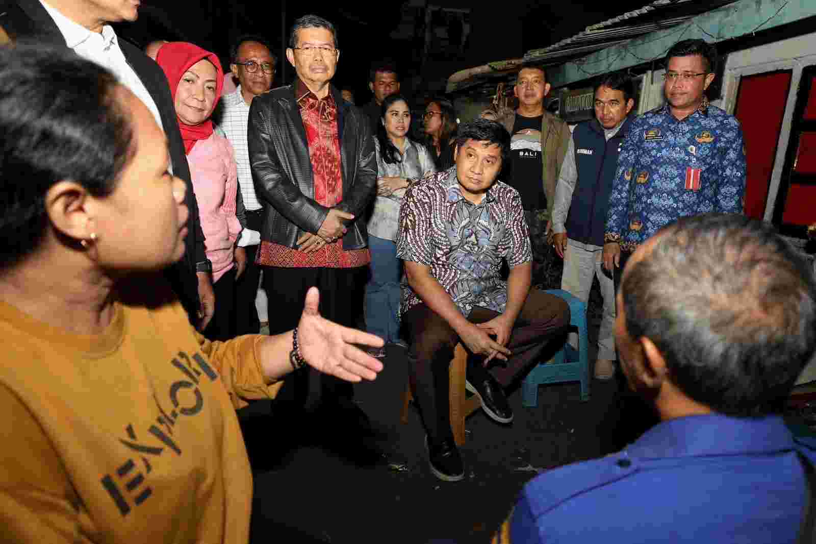Maruarar Sirait Minta Warga Kolong Jembatan Pindah ke Rusunawa
