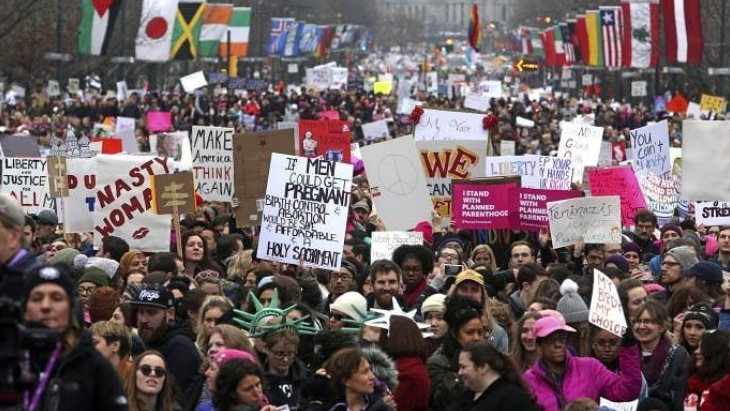 Scarlett Johansson Bersama 200 Ribu Orang Turun Aksi Women March 