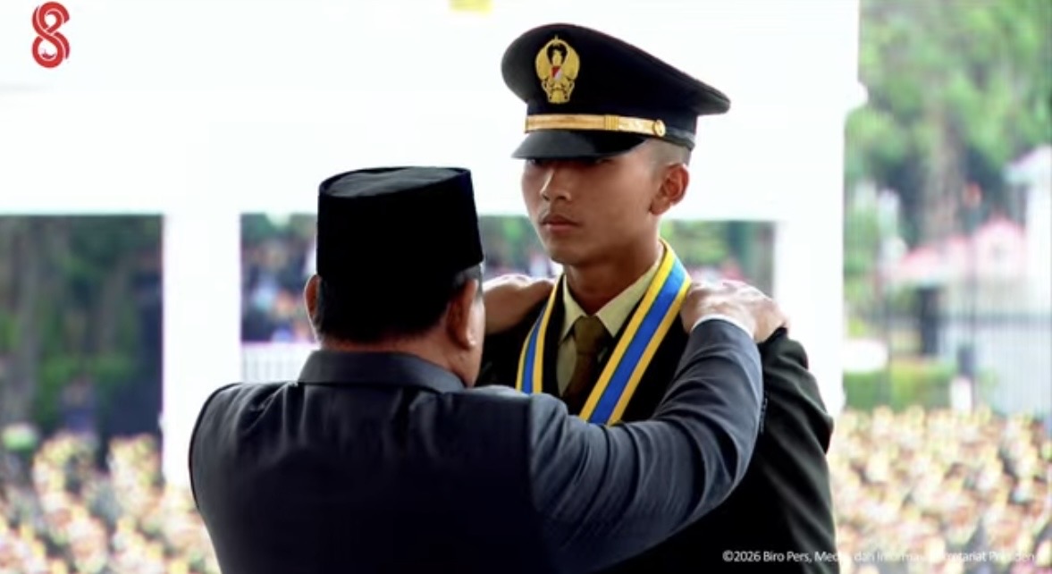 1.177 Perwira Muda TNI/Polri Dilantik di Istana Merdeka, Presiden Prabowo: Kalian sudah Milik Negara