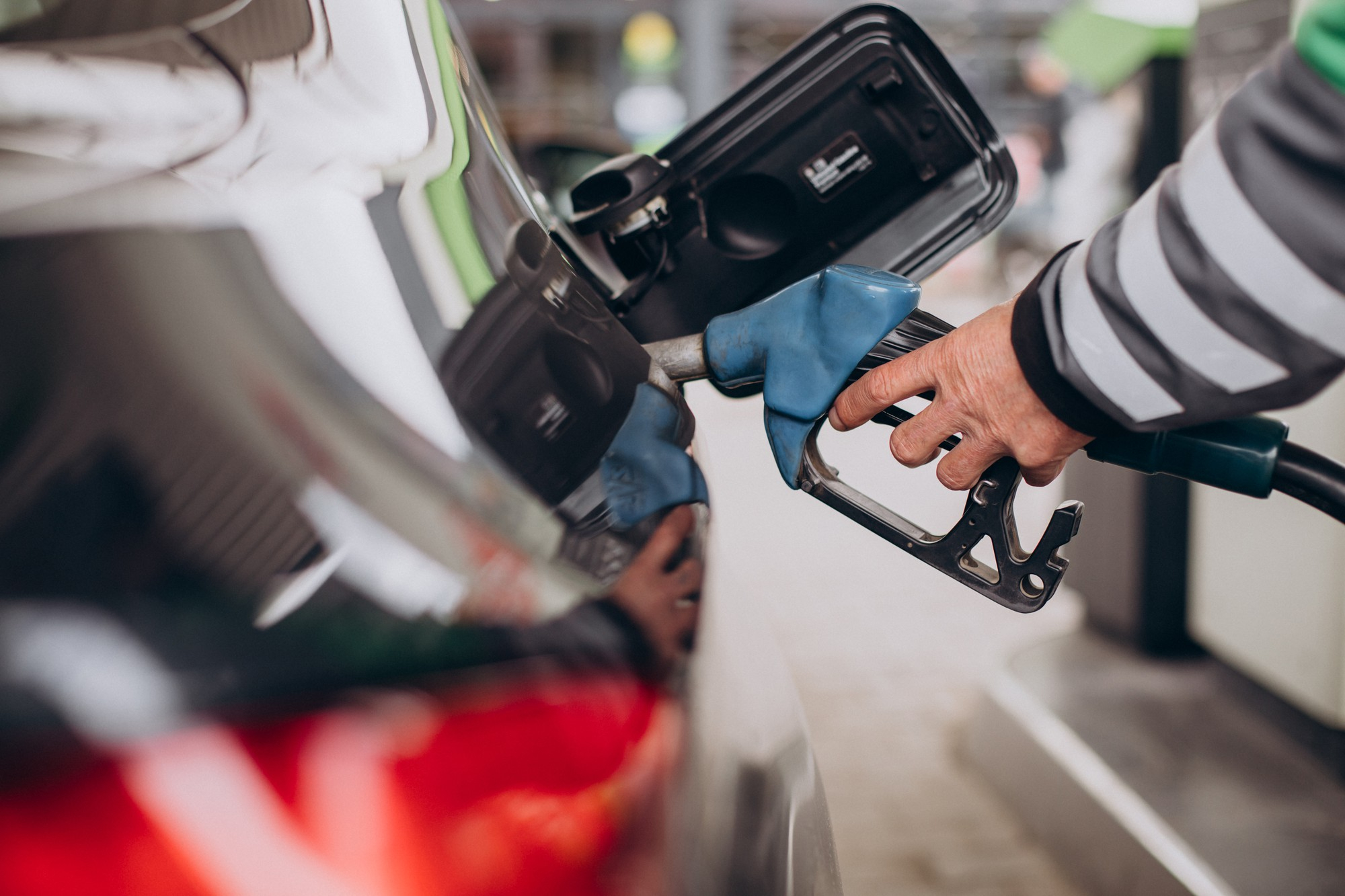 Harga BBM Naik Mulai Hari Ini, Pertamax Tembus Rp16.250 per Liter, Pertalite Bagaimana?