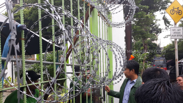Silaturahmi ke DPP PPP, Kubu Djan Faridz Dihadang Preman Kubu Romi