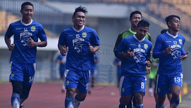 Pelatih Asing Bawa Kutukan di Persib Bandung
