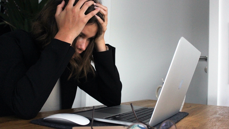 Basmi Stres di Kantor dengan Cara Berikut Ini