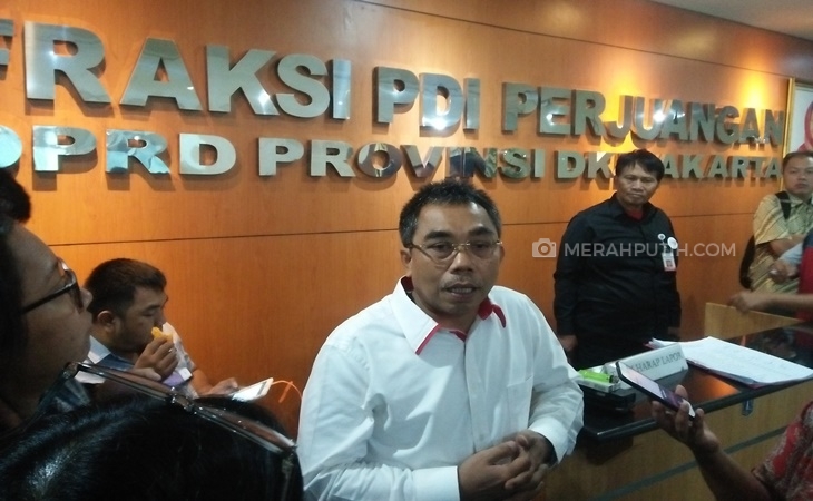 Gembong Warsono dari PDIP menilai selama dua tahun Anies belum lakukan sesuatu untuk atasi banjir