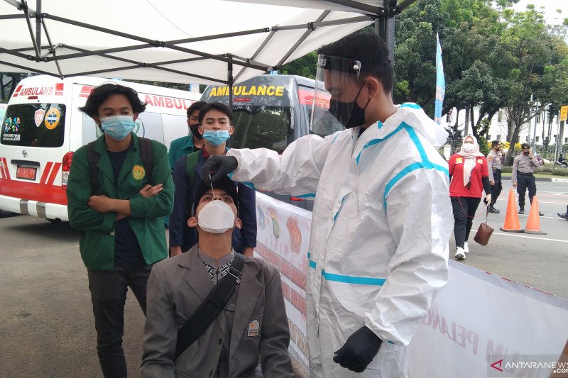 Satgas Kritik Lemahnya Kinerja 5 Provinsi Dalam Kendalikan COVID-19