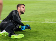 Aksi Kiper Timnas Indonesia Maarten Paes Berhasil Jaga Gawang Indonesia