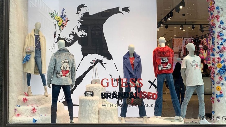 Guess Comot Karya Seni Banksy tanpa Izin