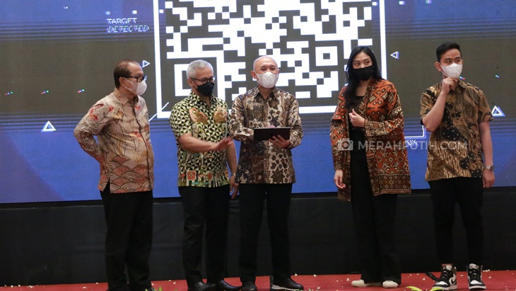  Menkop UKM Teten Masduki membuka Rakornas Bidang Urusan Pemberdayaan dan Pengembangan Koperasi, UMKM, dan Kewirausahaan di Swiss Bell Hotel Solo, Kamis (13/10). (MP/Ismail)