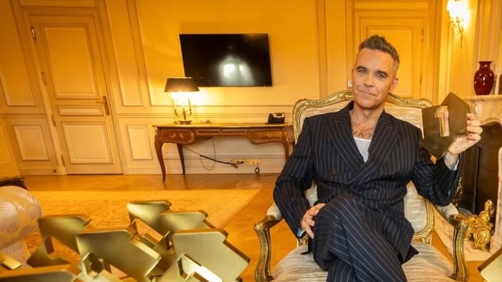 Lirik All My Life Lagu Teranyar Musisi Legendari Robbie Williams