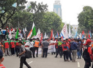  Gara-gara Demo Buruh, Jalanan di Medan Merdeka Macet Total