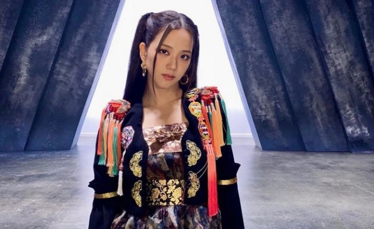 Jisoo memang pernah mengatakan bahwa that's apity merupakan kalimat Inggris favoritnya. (Foto: Instagram@sooyaaa__)