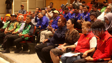 Pimpinan DPR Menerima Audiensi dengan Serikat Pekerja Angkutan Indonesia