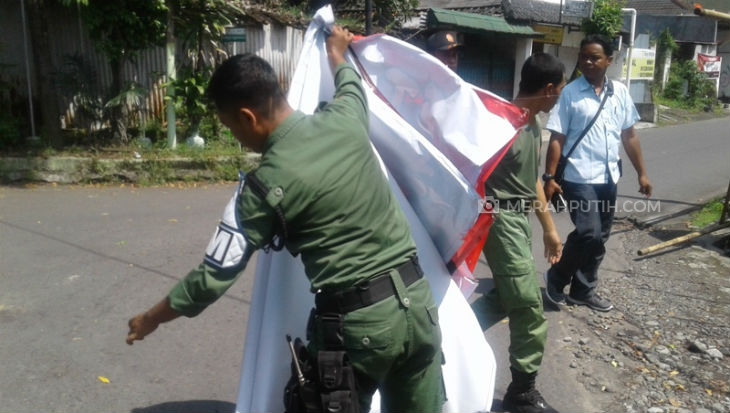 Salahi Aturan, Tim Gabungan Copoti 328 APK di Solo