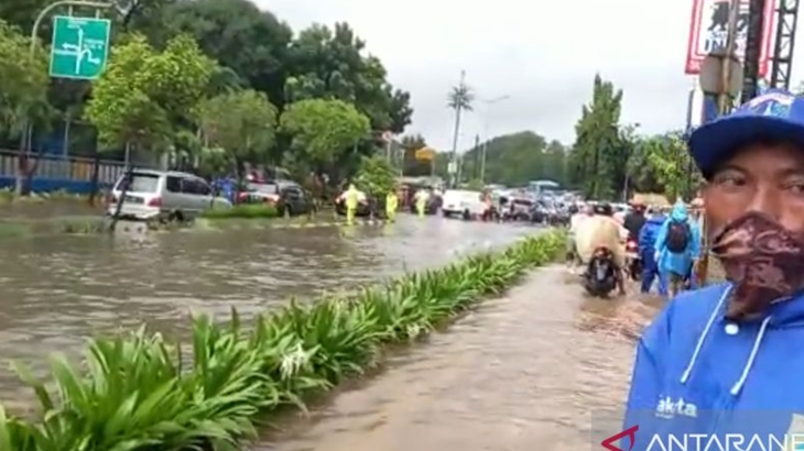 10 RT dan 1 Ruas Jalan di Jakarta Barat Terendam Banjir