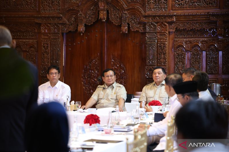Prabowo Perintahkan Menkeu Optimalkan Penerimaan Pajak dan Devisa Hasil Ekspor